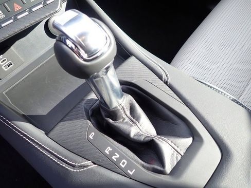 Used 2025 Ford Mustang Premium image 23