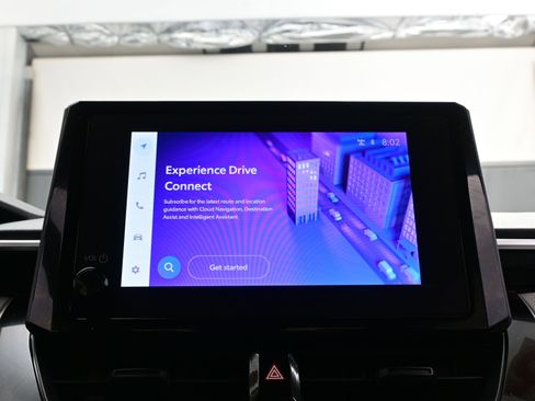 Used 2025 Toyota Corolla LE image 18