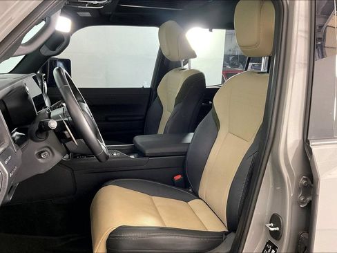 Used 2024 Lexus GX 550 AWD/4WD image 31