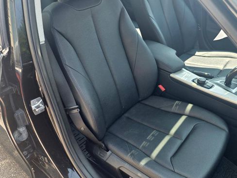 Used 2014 BMW 320i xDrive Sedan AWD/4WD image 27