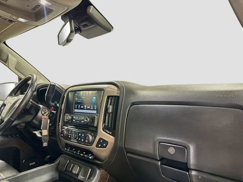 Used 2019 GMC Sierra 2500 Denali AWD/4WD image 23