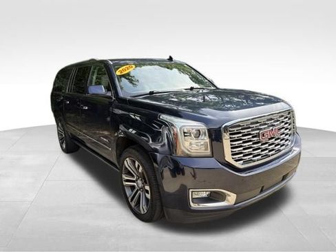 Used 2020 GMC Yukon XL Denali w/ Denali Ultimate Package AWD/4WD image 3