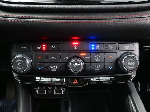 Used 2025 Dodge Durango R/T image 21