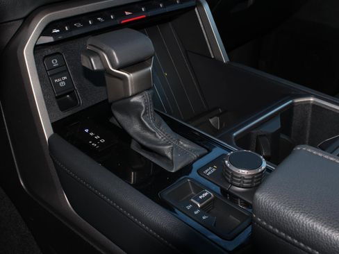 Used 2024 Toyota Tundra Limited image 14