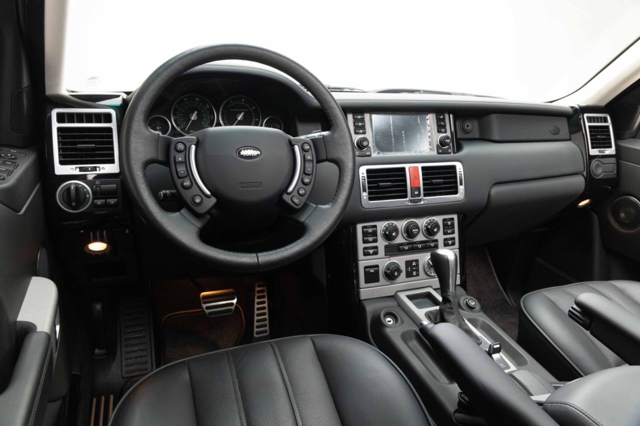 Used 2006 Land Rover Range Rover Supercharged AWD/4WD image 6