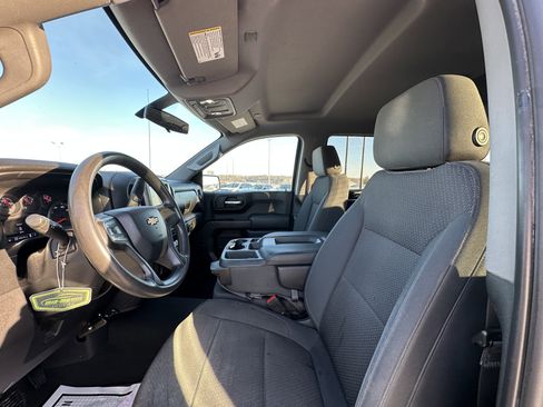 Used 2019 Chevrolet Silverado 1500 Custom w/ Custom Value Package image 14