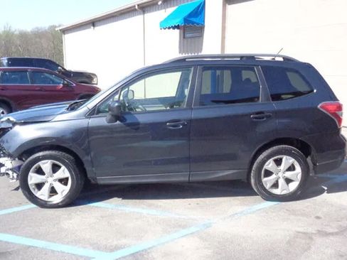 Used 2015 Subaru Forester 2.5i Premium AWD/4WD image 3