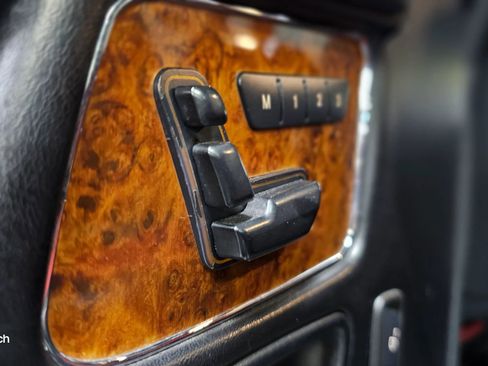 Used 2013 Mercedes-Benz G 550 image 27
