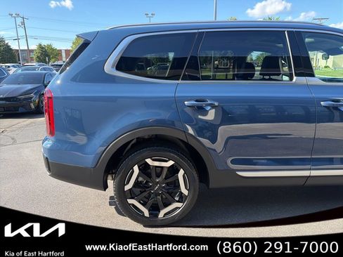 Certified 2023 Kia Telluride S w/ S Sunroof Package AWD/4WD image 7