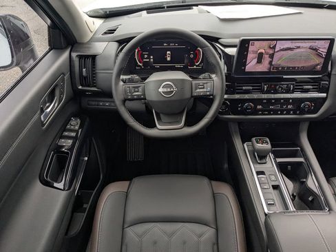 New 2026 Nissan Pathfinder Platinum w/ Cargo Package FWD image 16