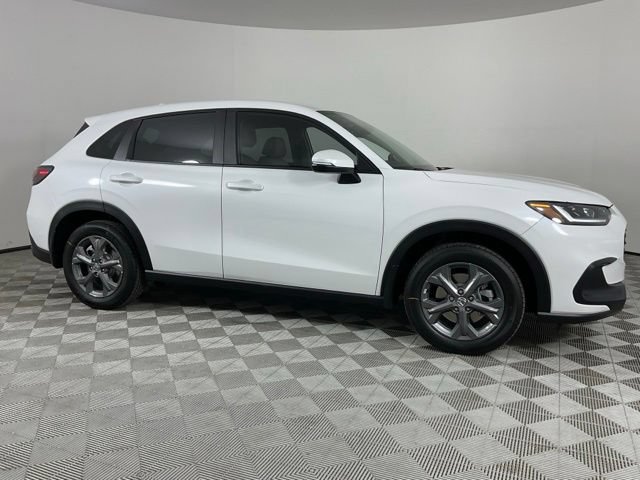Used 2027 Honda HR-V LX image 11