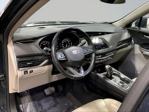 Used 2019 Cadillac XT4 Premium Luxury FWD image 14