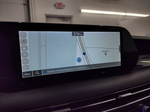 Used 2024 Hyundai Palisade Calligraphy image 11