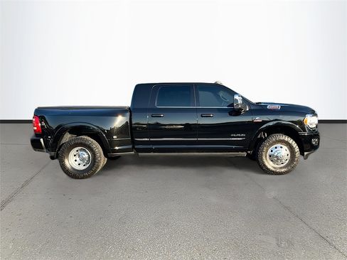 Used 2024 RAM 3500 Limited image 8
