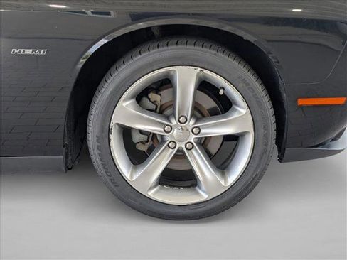 Used 2015 Dodge Challenger R/T w/ Quick Order Package 28B R/T RWD image 20