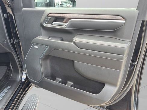 Used 2024 GMC Sierra 3500 SLT w/ SLT Premium Package image 14