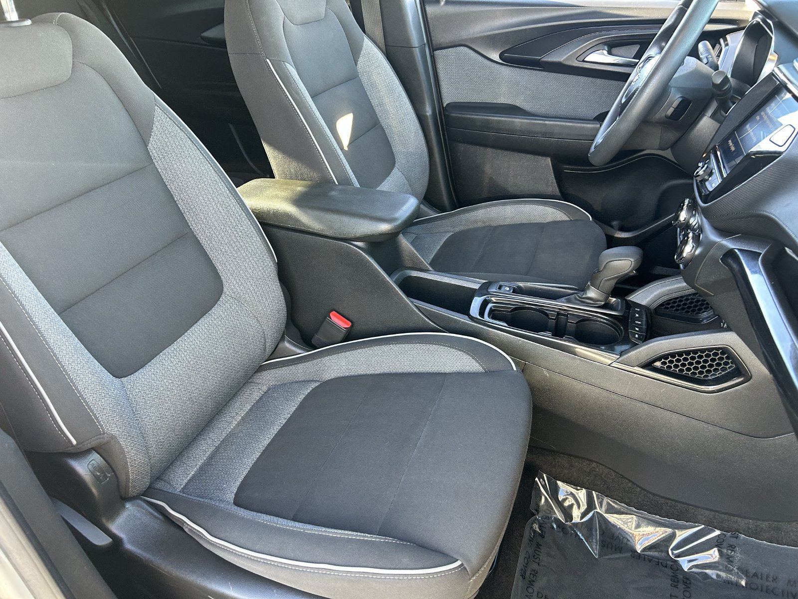 Used 2023 Chevrolet TrailBlazer LT w/ Convenience Package AWD/4WD image 11