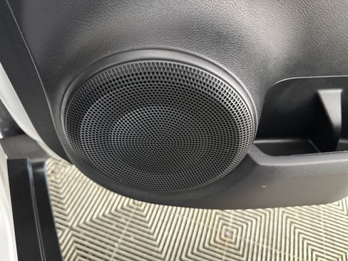 Used 2024 Nissan Kicks SV image 29