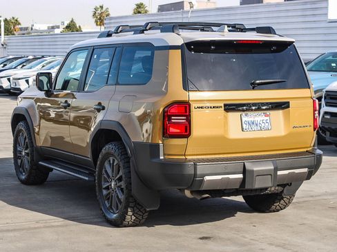 Used 2024 Toyota Land Cruiser image 7