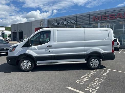 Used 2025 Ford Transit 250 Low Roof w/ Exterior Upgrade Package RWD image 3