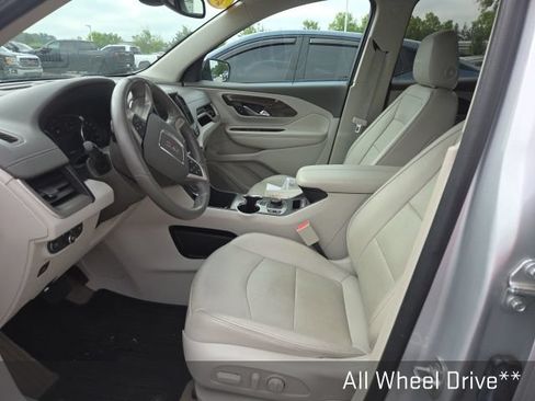 Used 2020 GMC Terrain Denali w/ Denali Premium Package AWD/4WD image 9