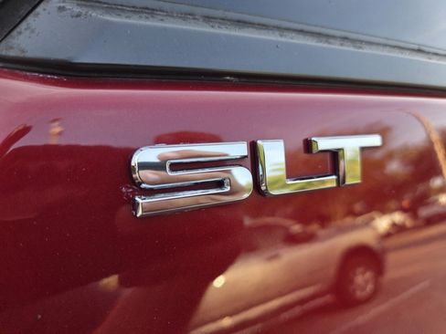 Used 2020 GMC Terrain SLT w/ Preferred Package FWD image 4