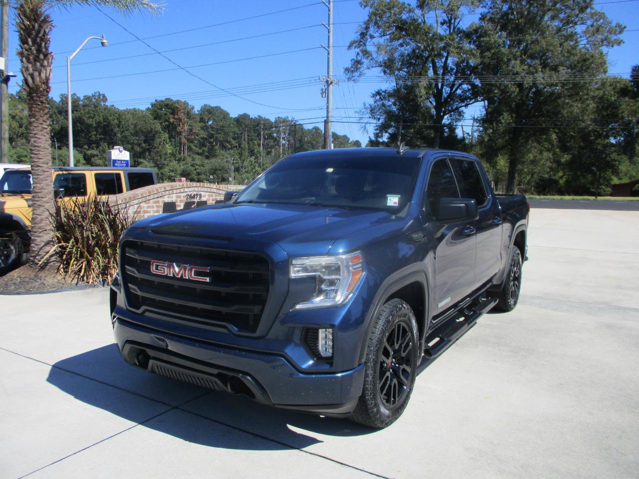 Used 2020 GMC Sierra 1500 Elevation w/ Elevation Value Package RWD image 22