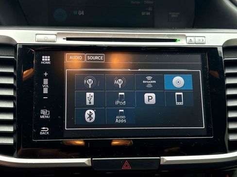 Certified 2017 Honda Accord EX-L image 23