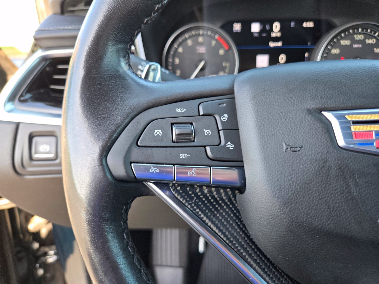 Used 2024 Cadillac XT6 Sport w/ Technology Package AWD/4WD image 30