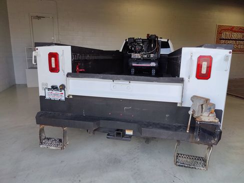 Used 2020 Ford F350 XL w/ Power Equipment Group RWD image 9