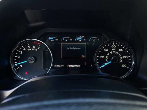 Used 2015 Ford F150 Lariat w/ Equipment Group 501A Mid image 16