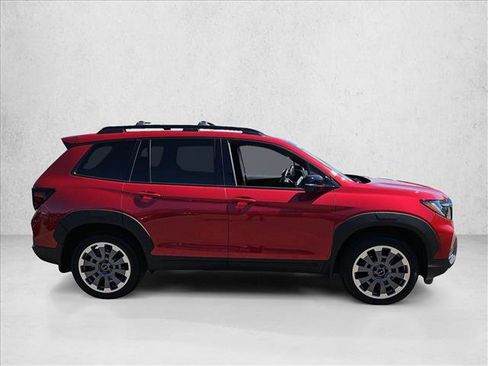 Used 2024 Honda Passport Black Edition image 5