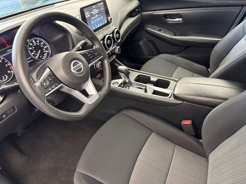Used 2023 Nissan Sentra SV image 9