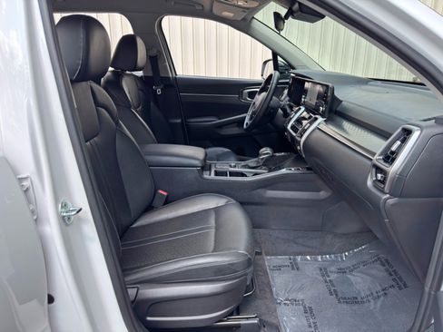 Used 2022 Kia Sorento S FWD image 14