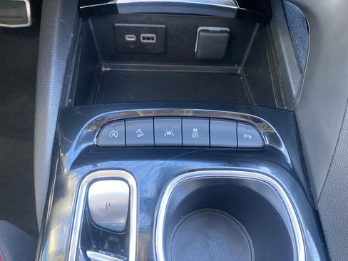 Used 2023 Buick Envision Essence w/ Sport Touring Package image 22