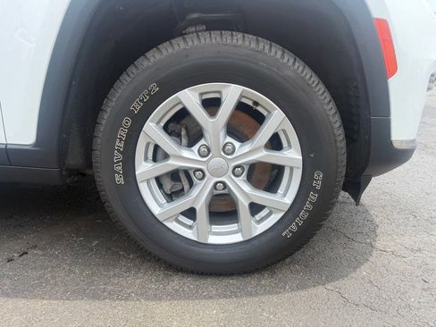 Used 2023 Jeep Grand Cherokee L Limited AWD/4WD image 70