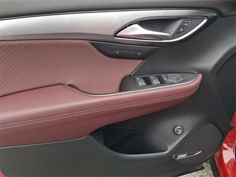 Used 2025 Buick Envision Sport Touring image 12