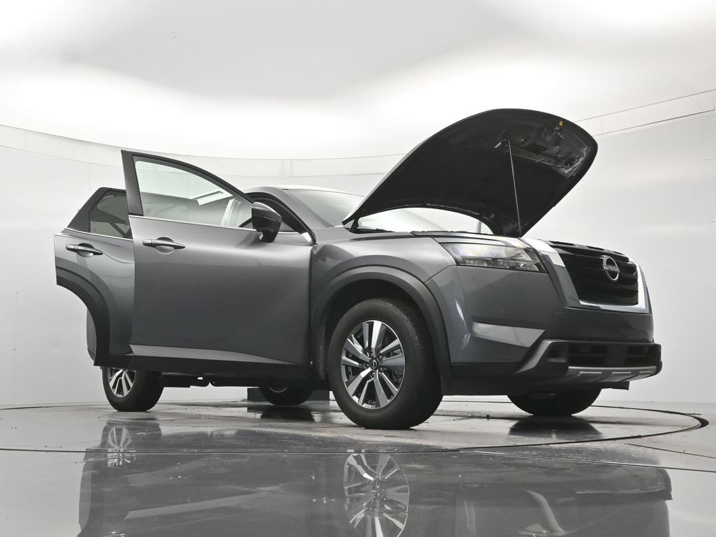 Used 2025 Nissan Pathfinder SL AWD/4WD image 50