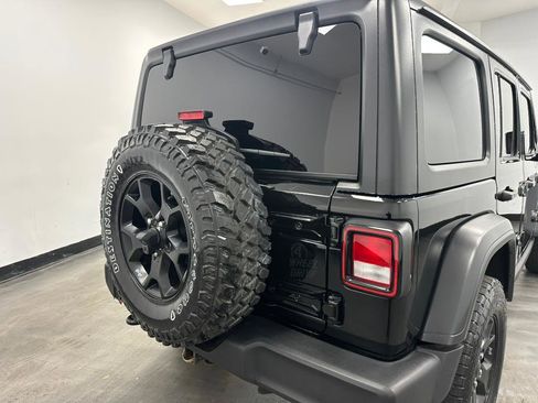 Used 2020 Jeep Wrangler Unlimited Sport image 16