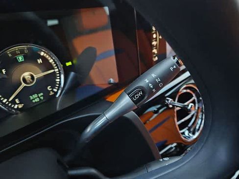 Used 2024 Rolls-Royce Ghost image 36