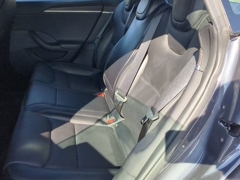 Used 2022 Tesla Model S image 45