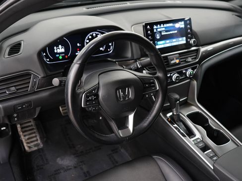 Used 2022 Honda Accord Sport image 19