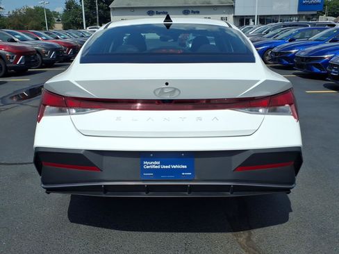 Certified 2024 Hyundai Elantra SEL FWD image 6