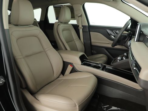 Used 2022 Lincoln Corsair FWD w/ Equipment Group 101A image 11