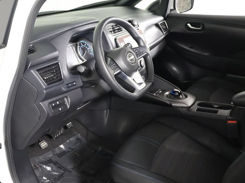 Used 2025 Nissan Leaf S FWD image 20