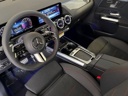 New 2026 Mercedes-Benz GLA 250 image 9