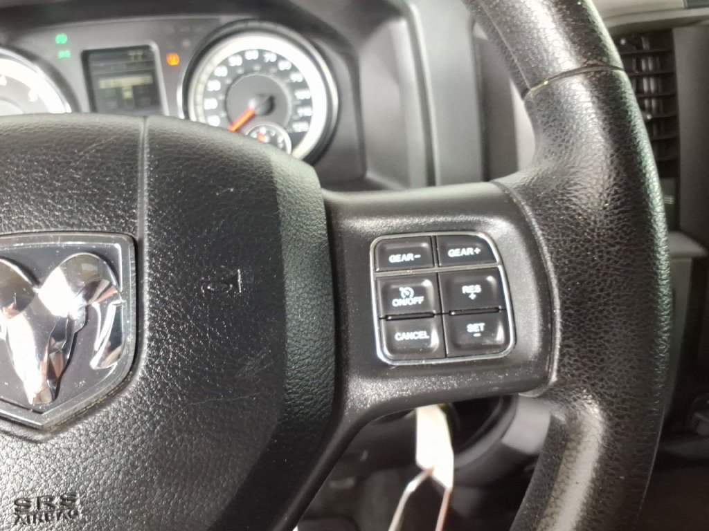 Used 2017 RAM 1500 Express AWD/4WD image 17