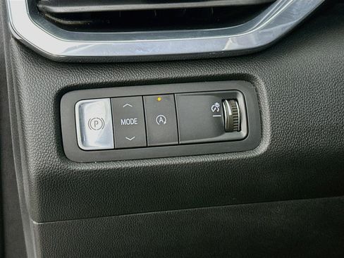Used 2024 GMC Acadia Elevation w/ LPO, Floor Liner Package FWD image 17