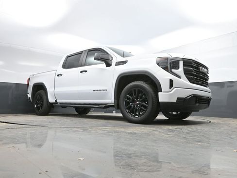 Used 2023 GMC Sierra 1500 Pro w/ Graphite Edition image 30