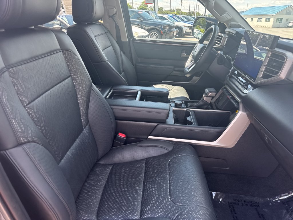 Used 2024 Toyota Tundra Limited AWD/4WD image 17